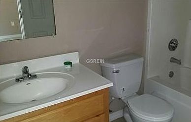 5th image of 12400 Jackson Dr