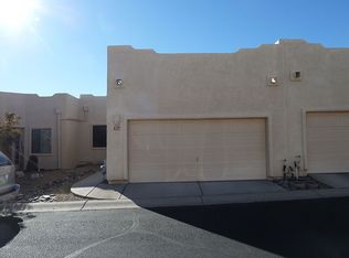 437 W Deerwood Ln, Green Valley, AZ 85614