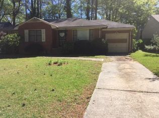 2908 S Clark Dr, East Pt, GA