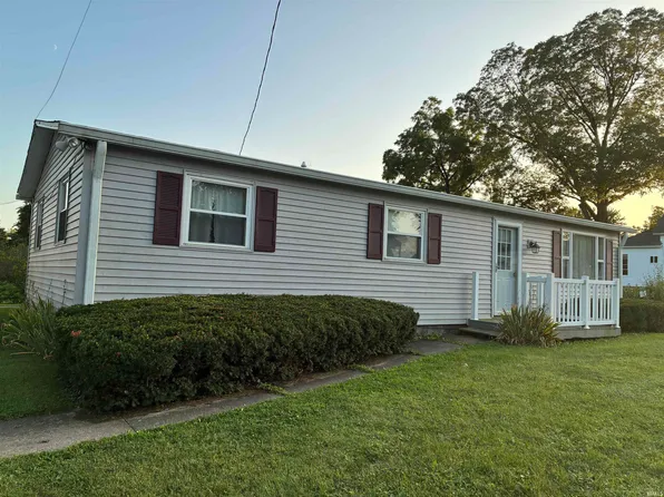 406 E Kendall St, La Fontaine, IN 46940
