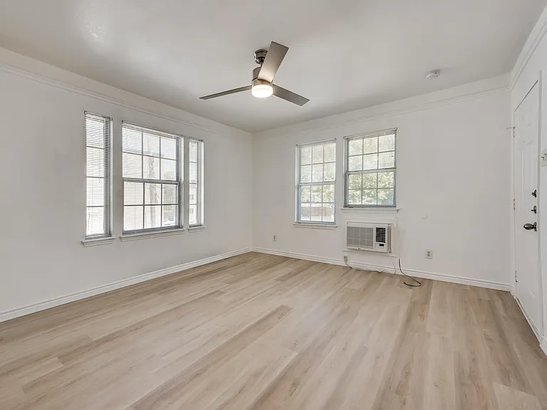 1508 N Peak St #8 — Photo 5