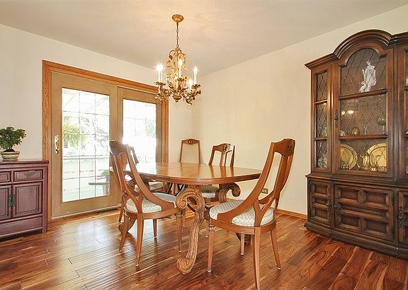 4th image of 486 Munroe Cir S