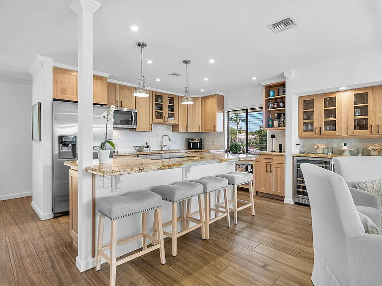 3660 Quail Ridge Dr N — Photo 18