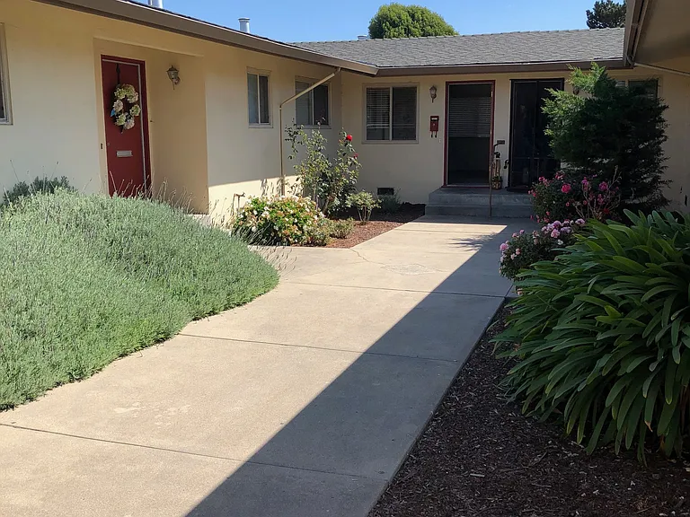 235 Clay St #6 — Photo 13
