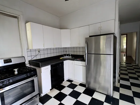 1466 W Rascher Ave Floor 1, Chicago, IL 60640