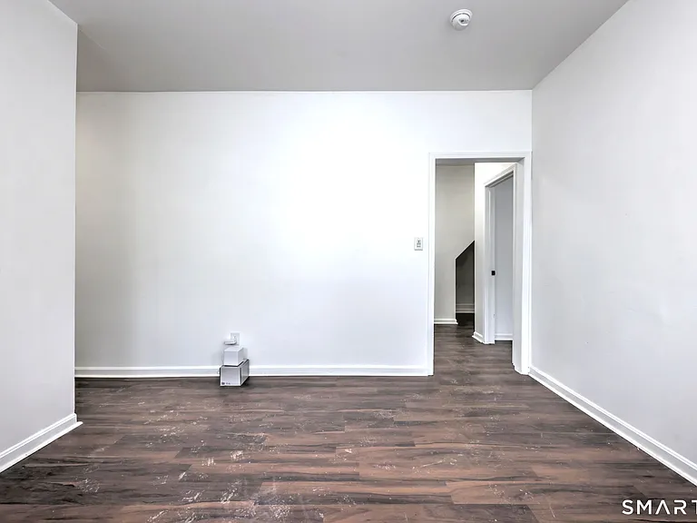 483 Ferry St #1 — Photo 11