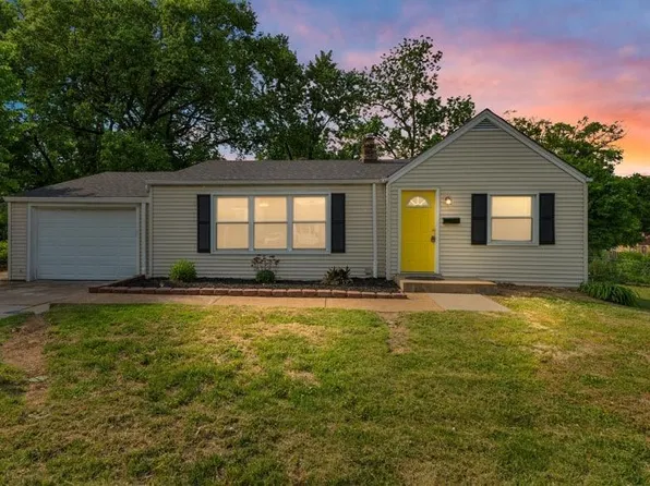 107 Elbring Dr, Saint Louis, MO 63135