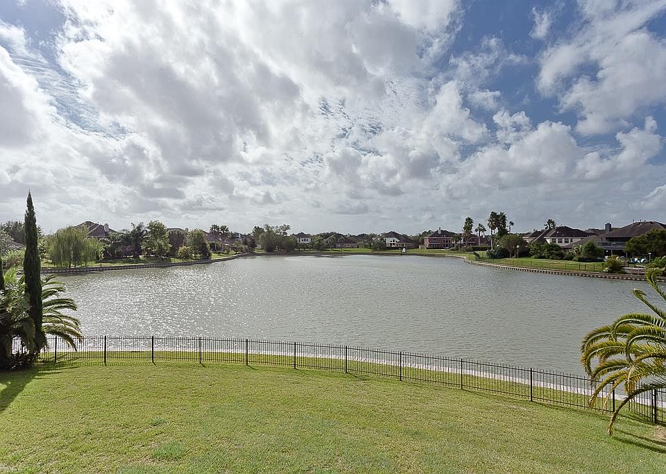1st image of 6730 Portuguese Bend Dr
