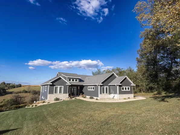 1705 Marian Court, Mineral Point, WI 53565