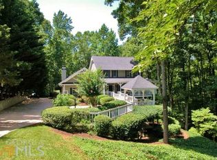 2523 N Oaks Dr, Gainesville, GA 30506