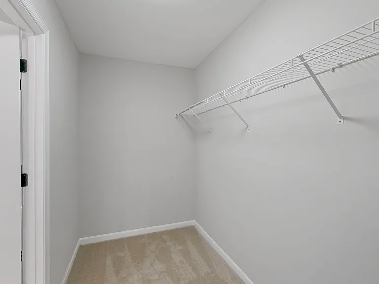 946 Monet Dr — Photo 32