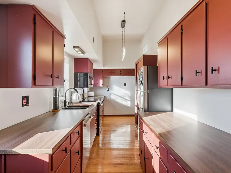 440 Ormsby Ave #A — Photo 3