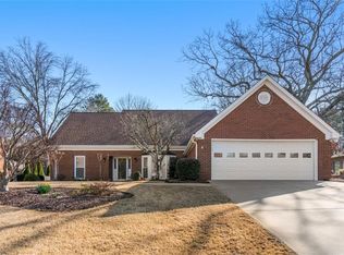 410 Singletree Trce, Alpharetta, GA 30004