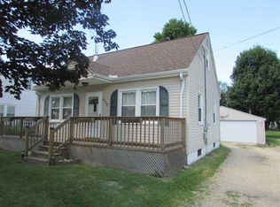 632 Harlem Rd, Machesney Park, IL 61115