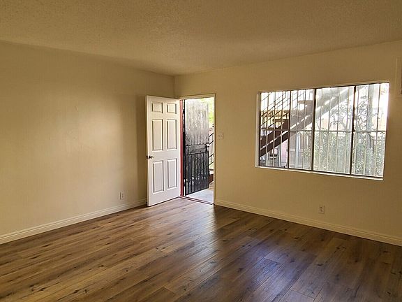 3rd image of 935 Edith Ave APT A