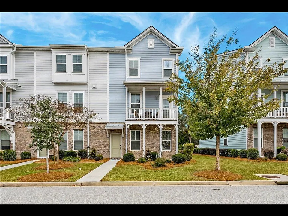 122 Rowans Creek Dr