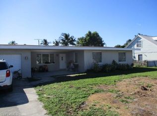 1020 Ione Dr, Fort Myers, FL 33919