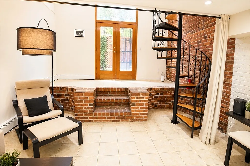 2 bed, 1542 sqft, $4,500 — Photo 1