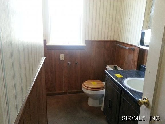Main Floor Half Bath
