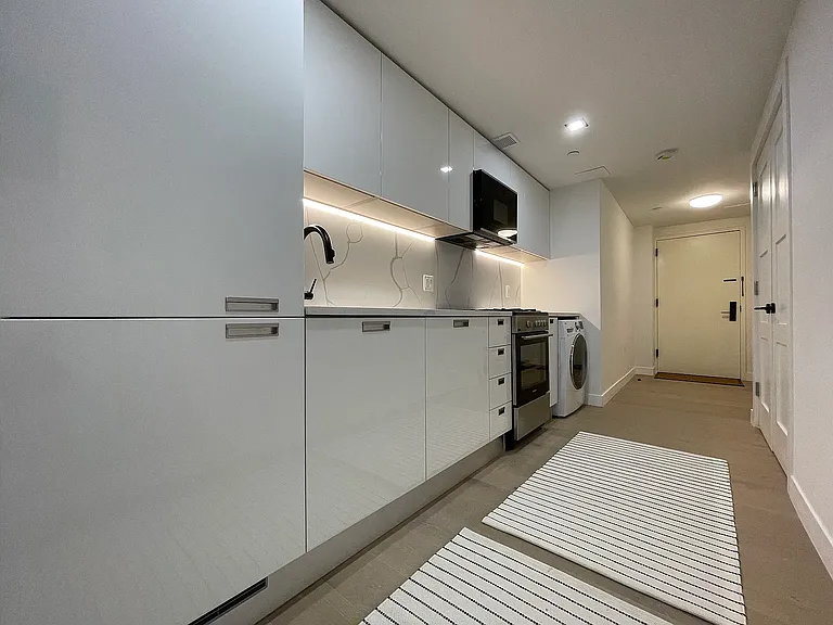 623 Avenue H #3F — Photo 4
