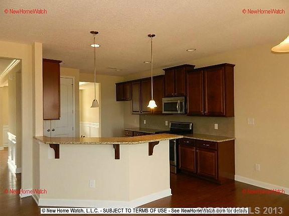4th image of 201 Silverspring Place Wl #178