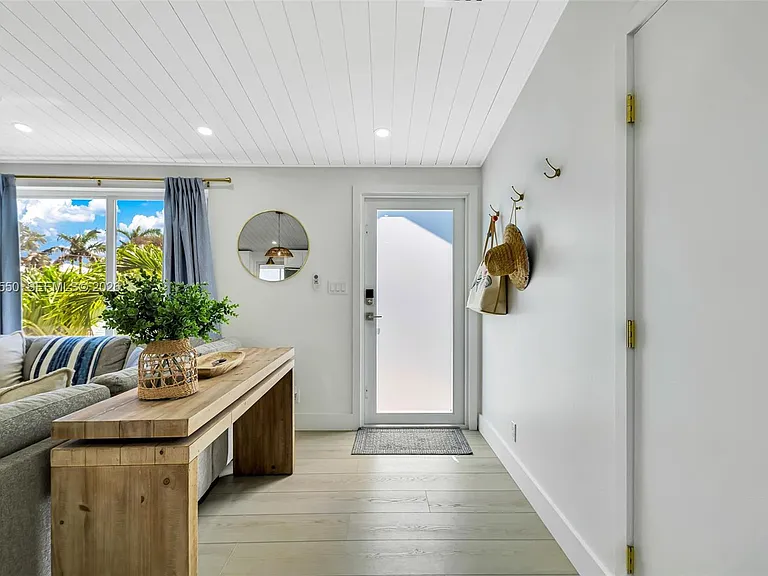 129 Nautilus Dr — Photo 18