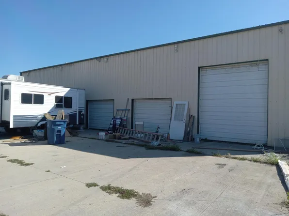 628 E 3rd St, Marion, IN 46952