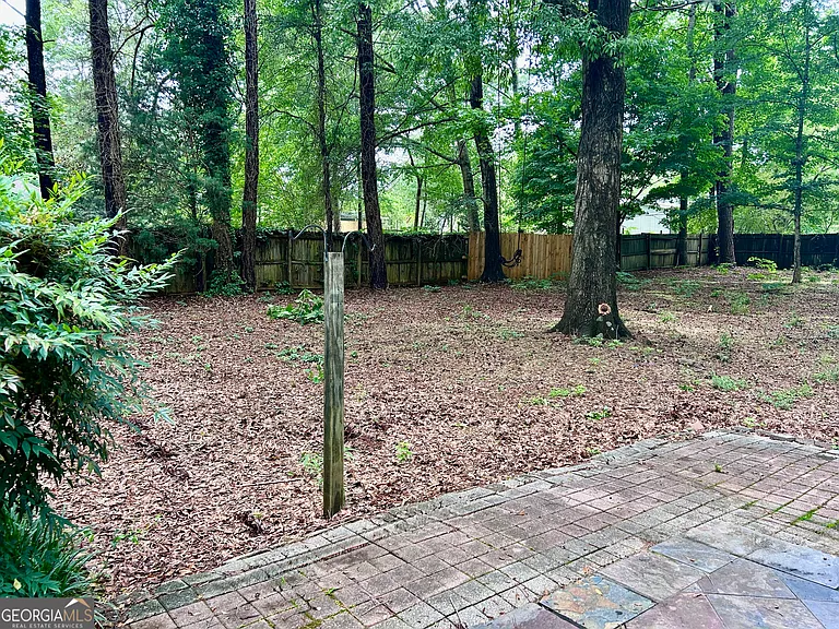 140 Piedmont Dr — Photo 23