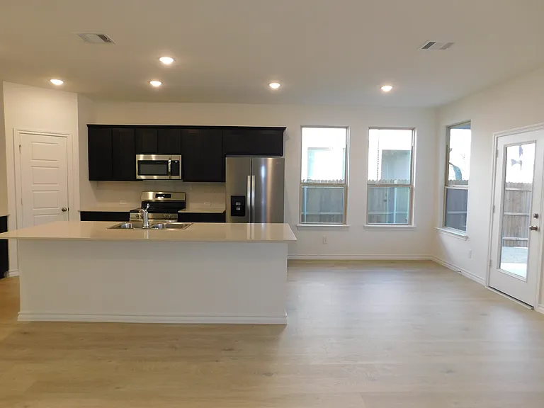 505 S Mockingbird Ln — Photo 7