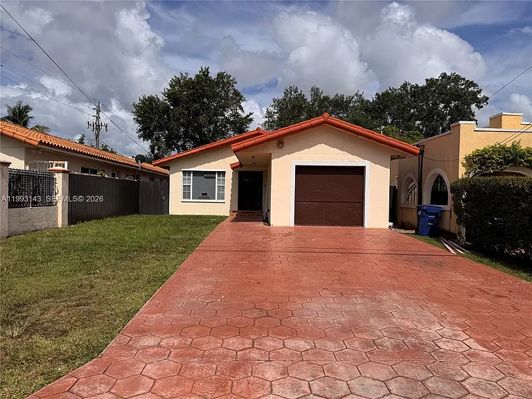 2194 SW 57th Ct — Photo 4