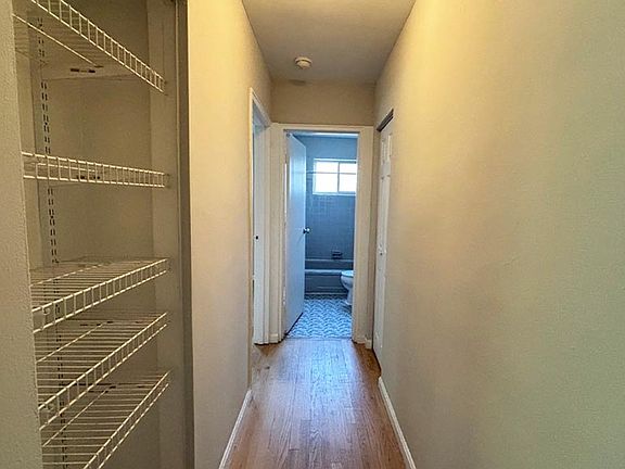 3rd image of 562 Lowell Ave APT 7