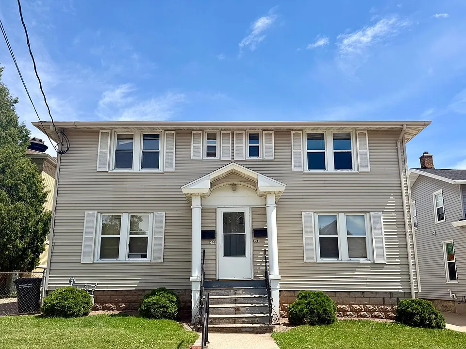 306 Dawes St
