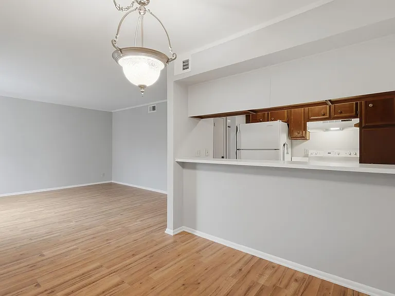 8702 Village Dr #123 — Photo 10