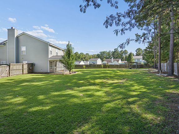 5th image of 311 Taggert Cir
