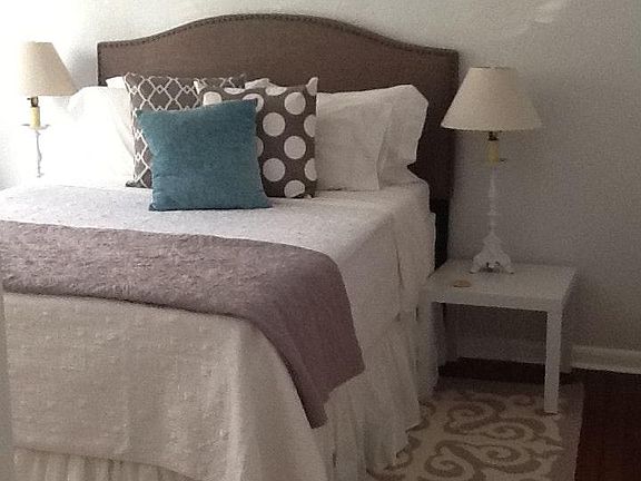 Queen bed