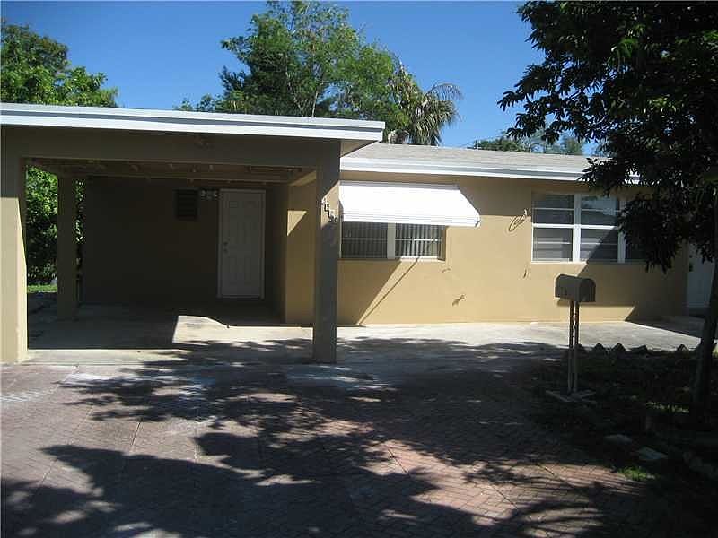 1st image of 3520 NE 10th Ave