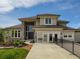 17116 Nieman St, Overland Park, KS 66221