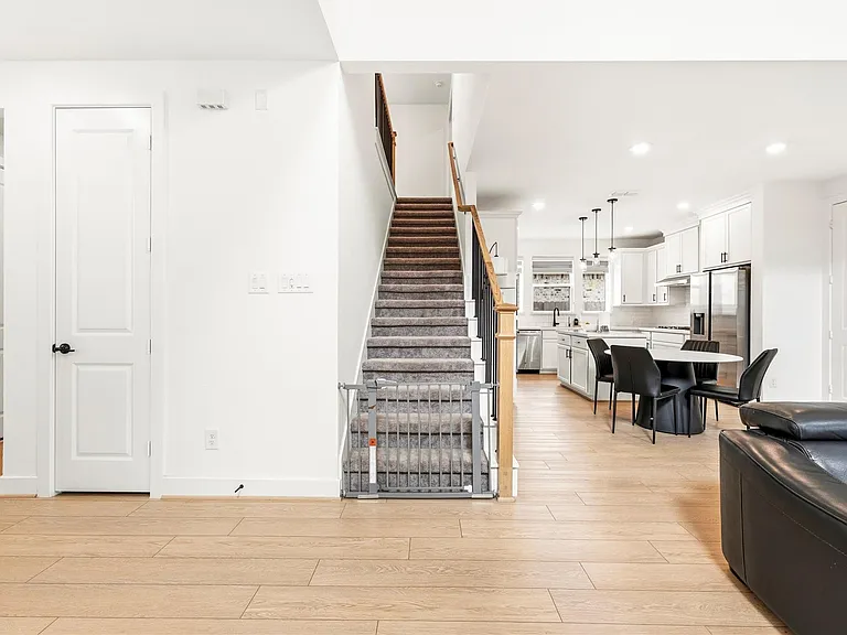 21646 Laggan Cliff Ln — Photo 22