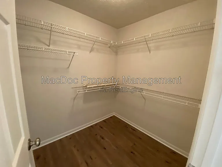 11304 Springfield Dr — Photo 11