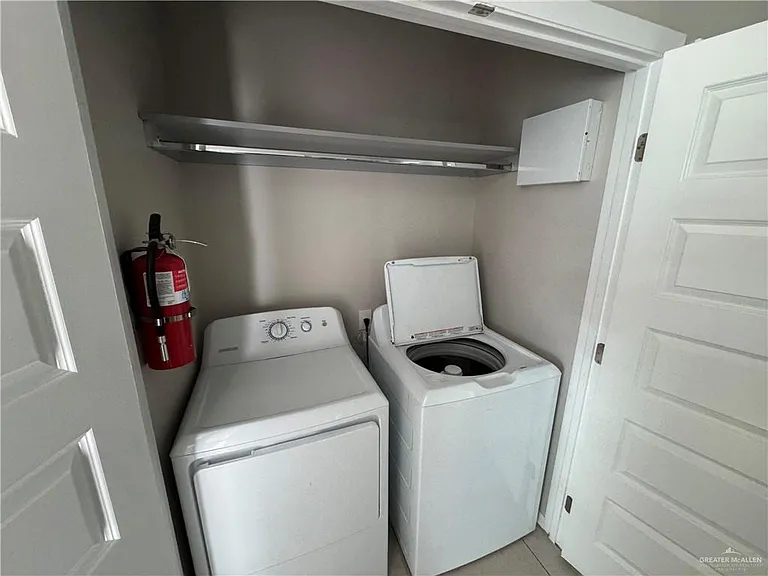 3413 S Mia Ln #1 — Photo 5