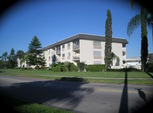 4500 37th St S APT 102, Saint Petersburg, FL 33711