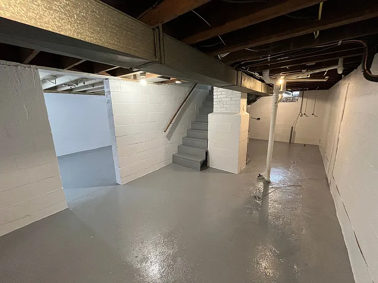 870 Melrose Ave — Photo 13