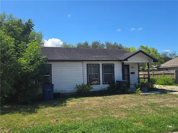 1117 Green Earth Dr, Corpus Christi, TX 78405