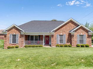 1001 Barbizon Dr, Goshen, KY 40026
