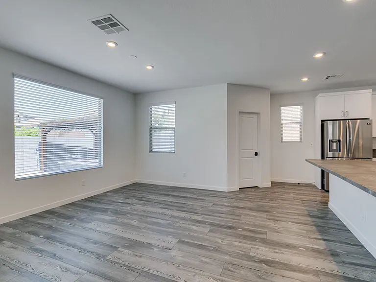 6915 Fordham Creek St — Photo 16