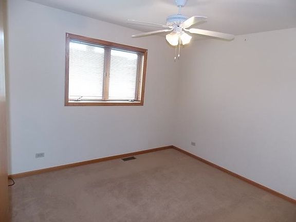 5th image of 5937 N Nagle Ave