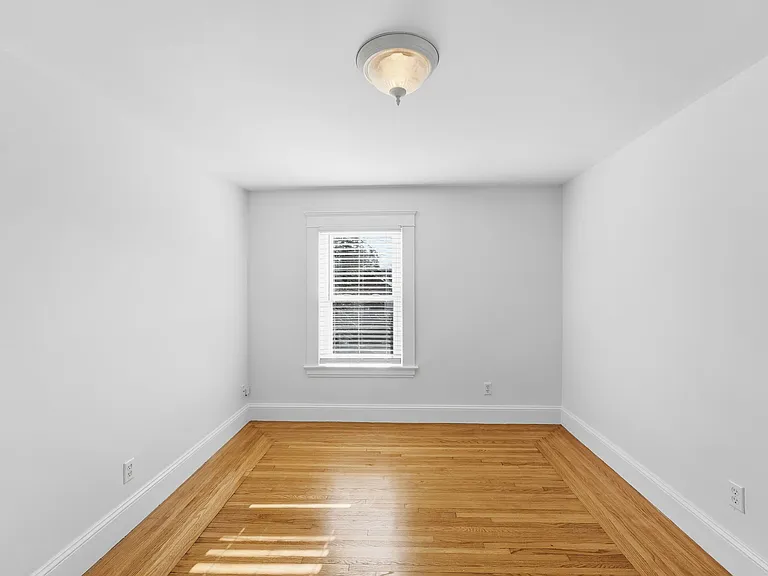 17 N Pleasant St #2 — Photo 19