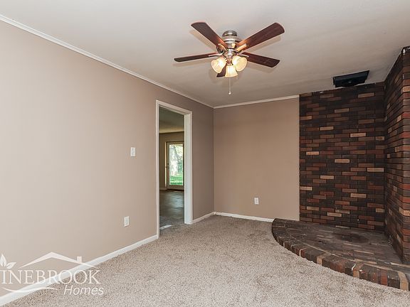 5th image of 324 Drina Ave