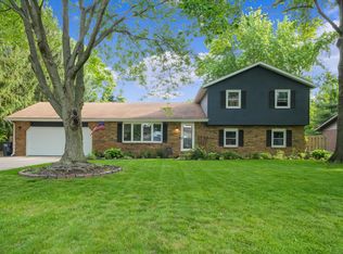 1511 Manor Dr, Saint Joseph, MI 49085