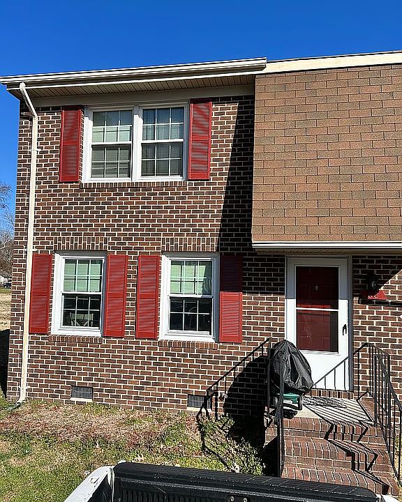 1st image of 80 Charles Parish Dr